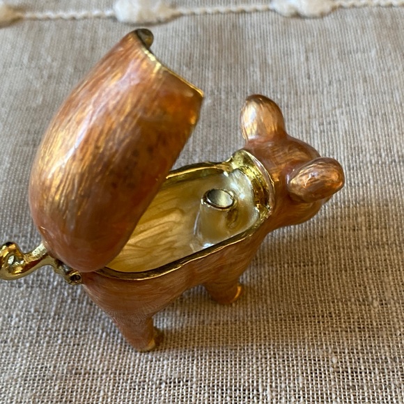 Monet Enameled Gold Pig Trinket Box with Pink and Blue Jewel Accents - Picture 3 of 6